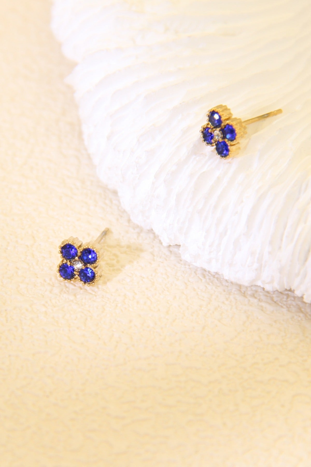 219PAR06Y500 CLOVER SET-OGRLICA I NAUŠNICE